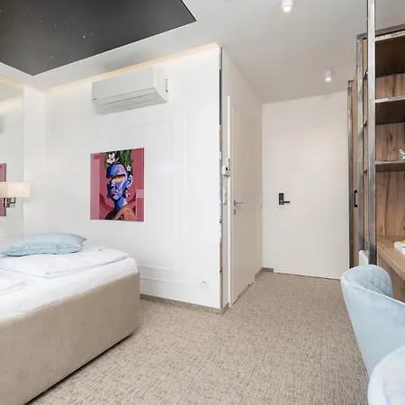 Axel Baltic Jacuzzi & Sauna Adults Only 미엥지즈드로예